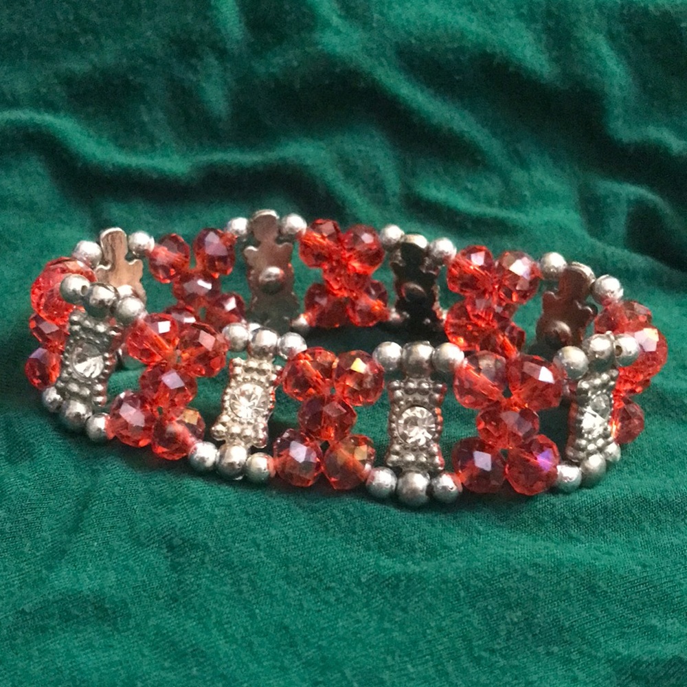 5/$15 Orangish red bead and clear stone stretch bracelet